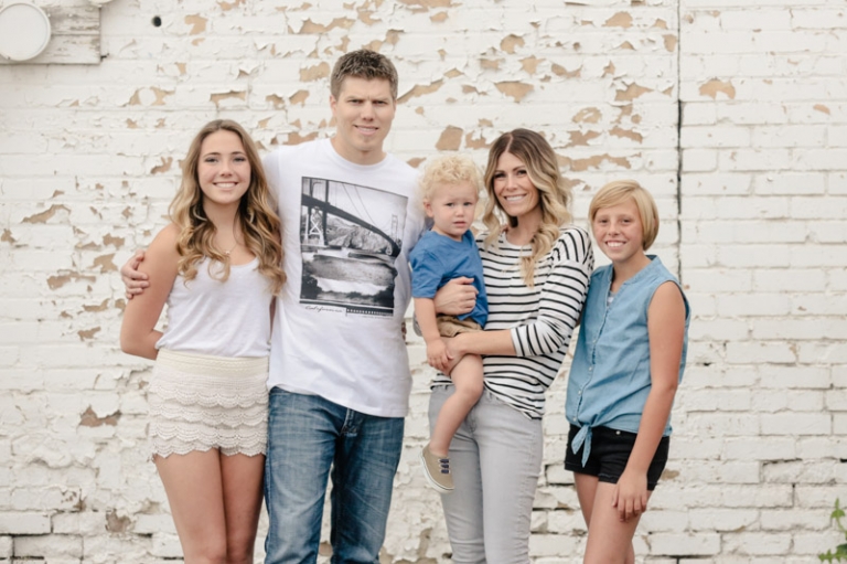 EK-Studios-Utah-Wedding-Photographers-Urban-Family-Photos013-Blog(pp_w768_h511)
