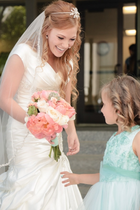 EK-Studios-Utah-Wedding-Photographers-Nohas-reception-center-roof-terrace-wedding006-Blog(pp_w480_h720)