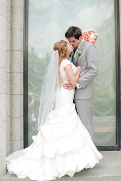 EK-Studios-Utah-Wedding-Photographers-Nohas-reception-center-roof-terrace-wedding011-Blog(pp_w480_h720)