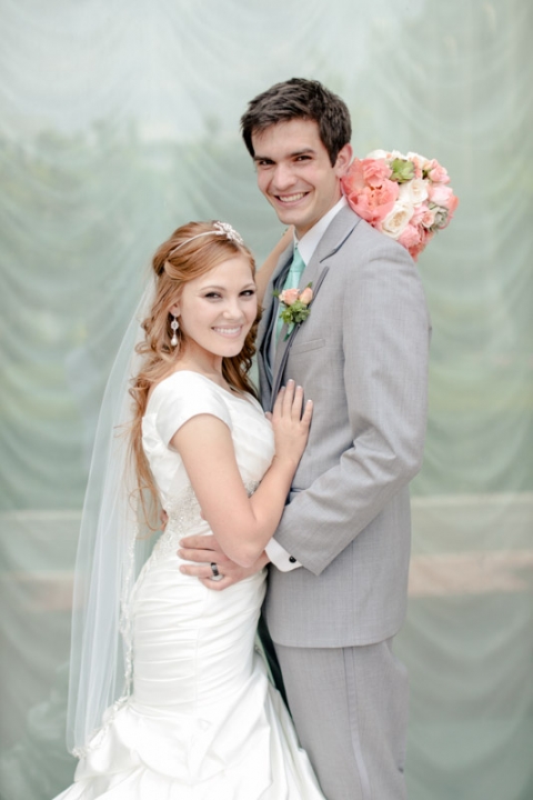 EK-Studios-Utah-Wedding-Photographers-Nohas-reception-center-roof-terrace-wedding013-Blog(pp_w480_h720)