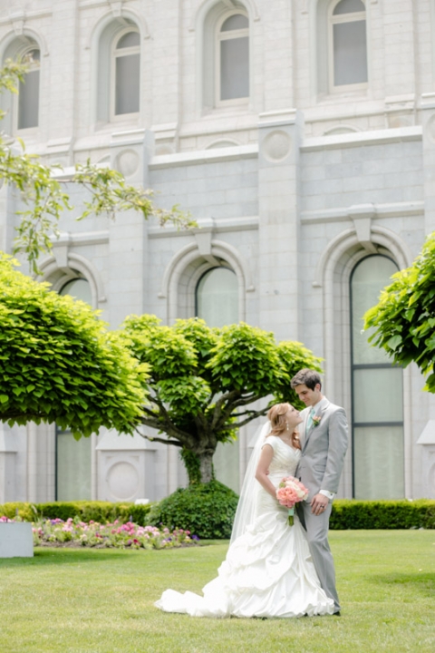 EK-Studios-Utah-Wedding-Photographers-Nohas-reception-center-roof-terrace-wedding017-Blog(pp_w480_h720)