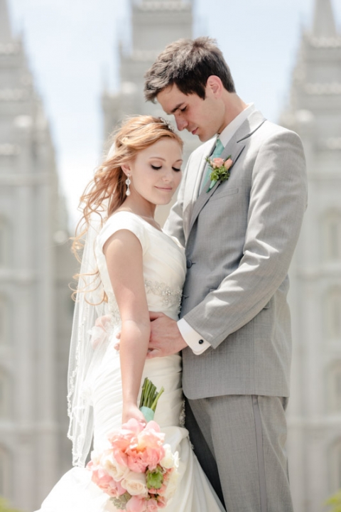 EK-Studios-Utah-Wedding-Photographers-Nohas-reception-center-roof-terrace-wedding031-Blog(pp_w480_h720)