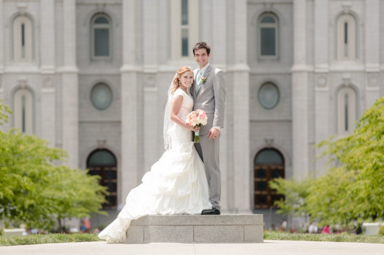 EK-Studios-Utah-Wedding-Photographers-Nohas-reception-center-roof-terrace-wedding033-Blog(pp_w768_h511)