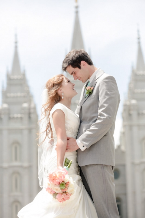 EK-Studios-Utah-Wedding-Photographers-Nohas-reception-center-roof-terrace-wedding034-Blog(pp_w480_h720)