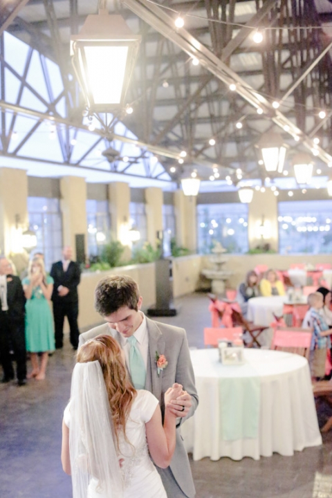 EK-Studios-Utah-Wedding-Photographers-Nohas-reception-center-roof-terrace-wedding058-Blog(pp_w480_h720)