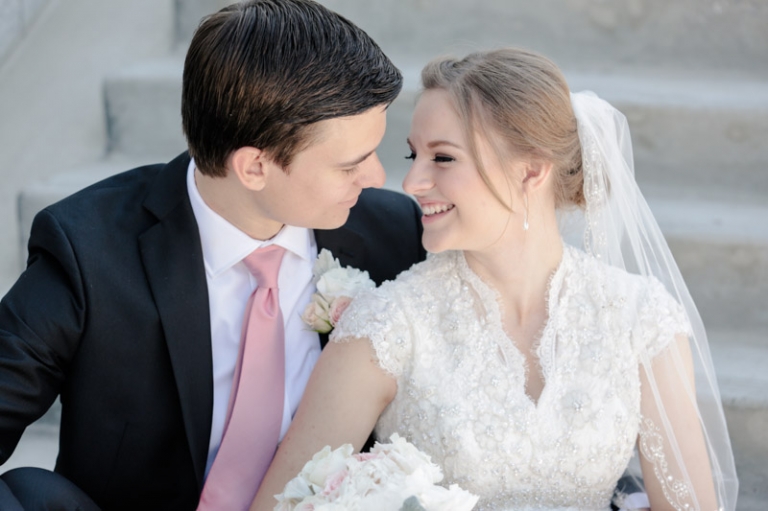 EK-Studios-Utah-Wedding-Photographers-Draper-temple-wedding-reception-cedar-hills-golf-course-023-Blog(pp_w768_h511)