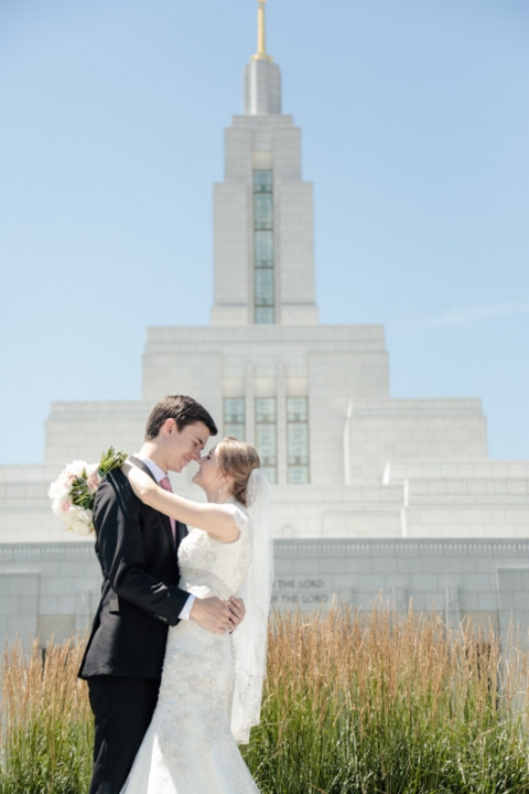 EK-Studios-Utah-Wedding-Photographers-Draper-temple-wedding-reception-cedar-hills-golf-course-025-Blog(pp_w480_h720)