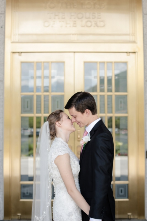 EK-Studios-Utah-Wedding-Photographers-Draper-temple-wedding-reception-cedar-hills-golf-course-030-Blog(pp_w480_h720)