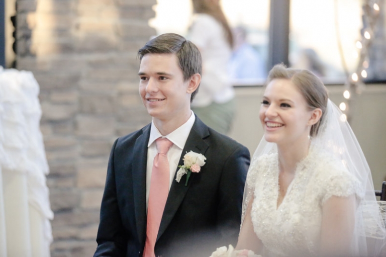 EK-Studios-Utah-Wedding-Photographers-Draper-temple-wedding-reception-cedar-hills-golf-course-057-Blog(pp_w768_h511)