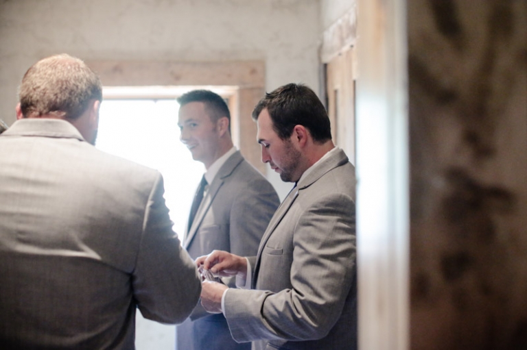 EK-Studios-Utah-Wedding-Photographers-Wedding-Reception-Squatters-Pub-Grill-SLC009-Blog(pp_w768_h511)
