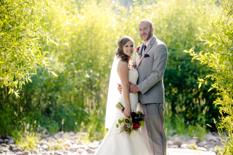 EK-Studios-Utah-Wedding-Photographers-Wedding-Reception-Squatters-Pub-Grill-SLC038-Blog(pp_w768_h511)