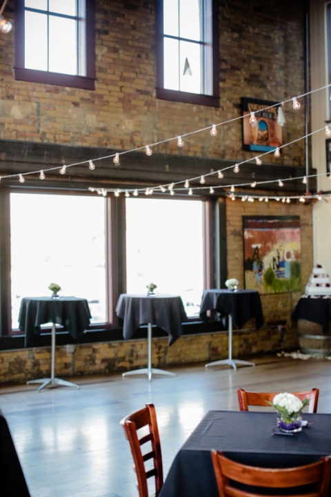 EK-Studios-Utah-Wedding-Photographers-Wedding-Reception-Squatters-Pub-Grill-SLC056-Blog(pp_w480_h720)