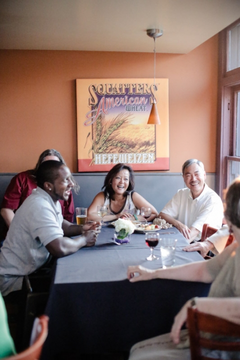 EK-Studios-Utah-Wedding-Photographers-Wedding-Reception-Squatters-Pub-Grill-SLC063-Blog(pp_w480_h720)
