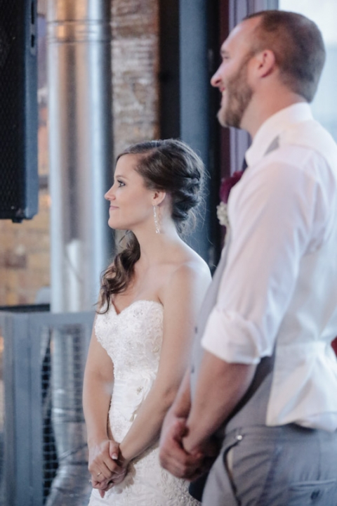 EK-Studios-Utah-Wedding-Photographers-Wedding-Reception-Squatters-Pub-Grill-SLC073-Blog(pp_w480_h720)