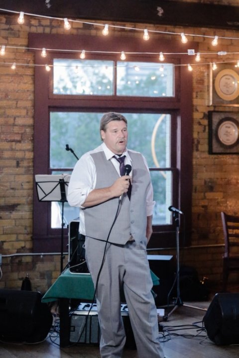 EK-Studios-Utah-Wedding-Photographers-Wedding-Reception-Squatters-Pub-Grill-SLC074-Blog(pp_w480_h720)