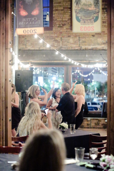 EK-Studios-Utah-Wedding-Photographers-Wedding-Reception-Squatters-Pub-Grill-SLC082-Blog(pp_w480_h720)