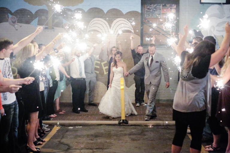 EK-Studios-Utah-Wedding-Photographers-Wedding-Reception-Squatters-Pub-Grill-SLC086-Blog(pp_w768_h511)