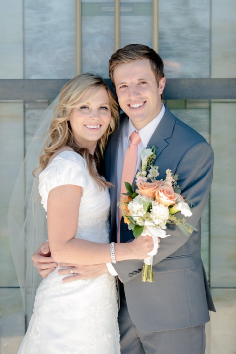 EK-Studios-Utah-Wedding-Photographers-Draper-Temple-wedding-Ivy-house-reception-slc012-Blog(pp_w480_h720)