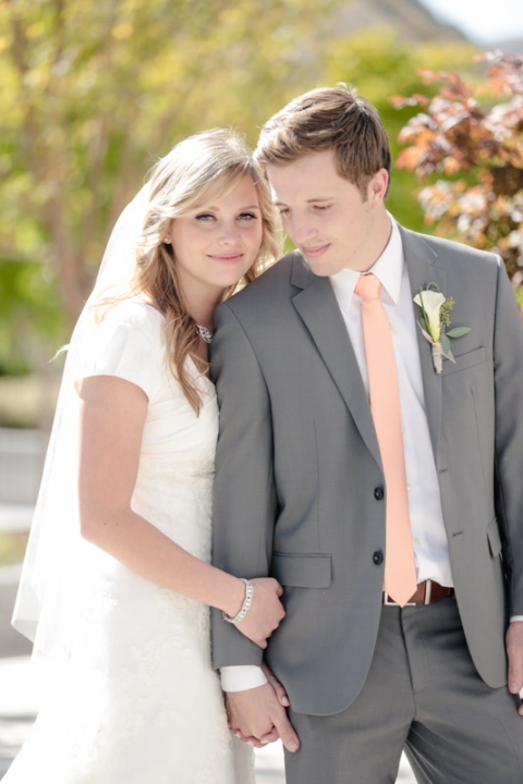 EK-Studios-Utah-Wedding-Photographers-Draper-Temple-wedding-Ivy-house-reception-slc020-Blog(pp_w480_h720)