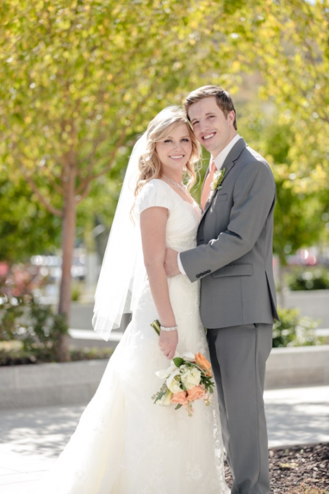 EK-Studios-Utah-Wedding-Photographers-Draper-Temple-wedding-Ivy-house-reception-slc021-Blog(pp_w480_h720)