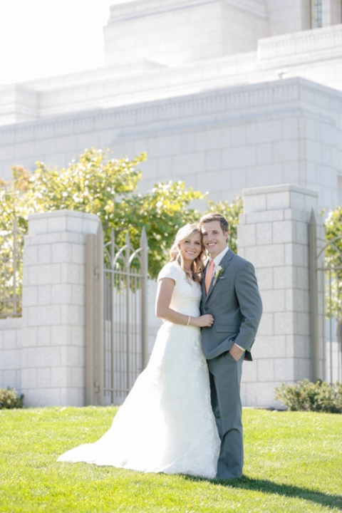 EK-Studios-Utah-Wedding-Photographers-Draper-Temple-wedding-Ivy-house-reception-slc023-Blog(pp_w480_h720)