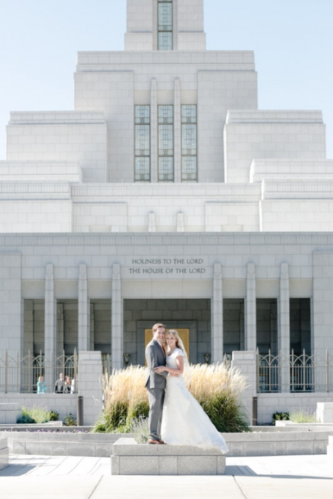 EK-Studios-Utah-Wedding-Photographers-Draper-Temple-wedding-Ivy-house-reception-slc024-Blog(pp_w480_h720)