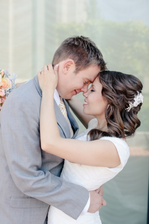 EK-Studios-Utah-Wedding-Photographers-SLC-Temple-wedding-back-yard-reception016-Blog(pp_w480_h720)