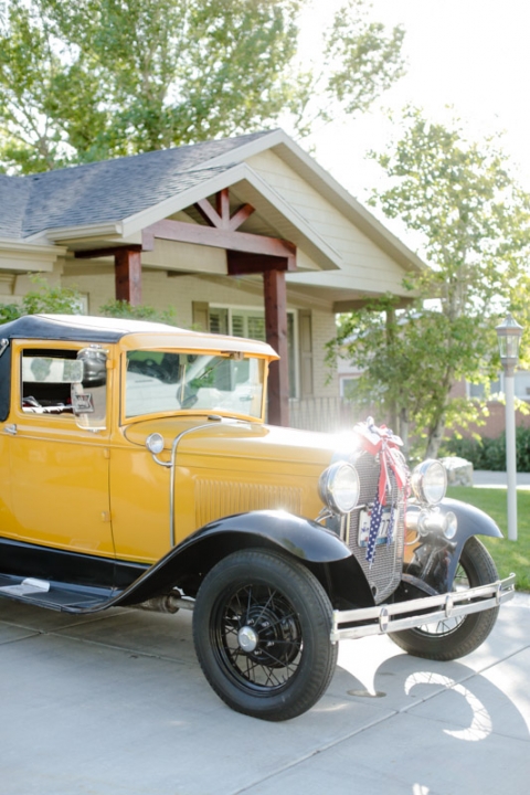 EK-Studios-Utah-Wedding-Photographers-SLC-Temple-wedding-back-yard-reception023-Blog(pp_w480_h720)