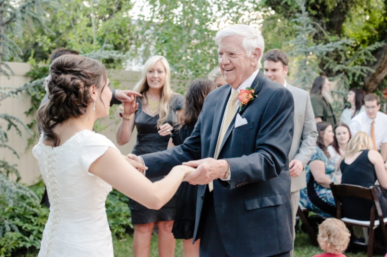 EK-Studios-Utah-Wedding-Photographers-SLC-Temple-wedding-back-yard-reception044-Blog(pp_w768_h511)