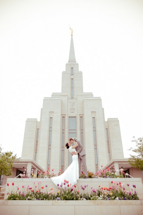 EK-Studios-Utah-Wedding-Photographers-Oquirrh-Mountain-Temple-Wedding017-Blog(pp_w480_h720)