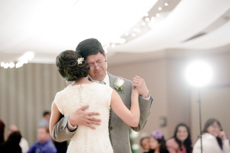 EK-Studios-Utah-Wedding-Photographers-Oquirrh-Mountain-Temple-Wedding041-Blog(pp_w768_h511)