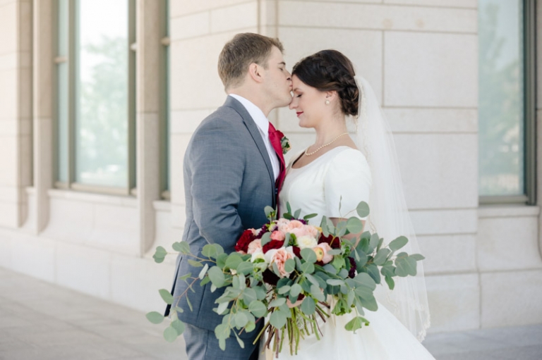 EK-Studios-Utah-Wedding-Photographers-Oqhirrh-Mnt-temple-wedding-reception-millcreek-inn016-Blog(pp_w768_h511)