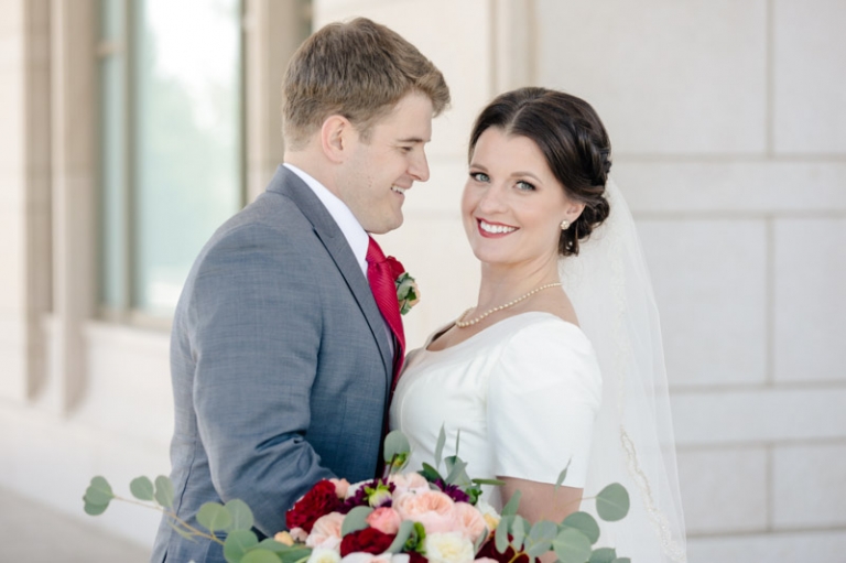 EK-Studios-Utah-Wedding-Photographers-Oqhirrh-Mnt-temple-wedding-reception-millcreek-inn018-Blog(pp_w768_h511)