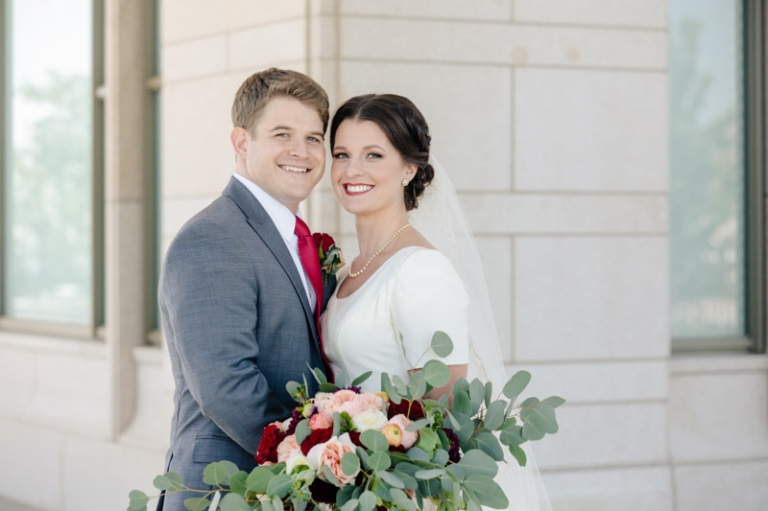EK-Studios-Utah-Wedding-Photographers-Oqhirrh-Mnt-temple-wedding-reception-millcreek-inn020-Blog(pp_w768_h511)