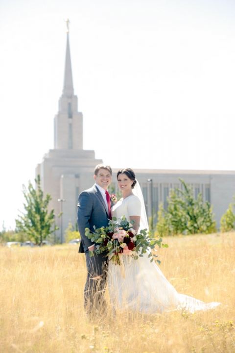EK-Studios-Utah-Wedding-Photographers-Oqhirrh-Mnt-temple-wedding-reception-millcreek-inn022-Blog(pp_w480_h720)