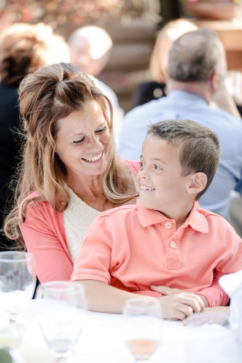 EK-Studios-Utah-Wedding-Photographers-Oqhirrh-Mnt-temple-wedding-reception-millcreek-inn040-Blog(pp_w480_h720)