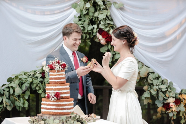 EK-Studios-Utah-Wedding-Photographers-Oqhirrh-Mnt-temple-wedding-reception-millcreek-inn058-Blog(pp_w768_h511)