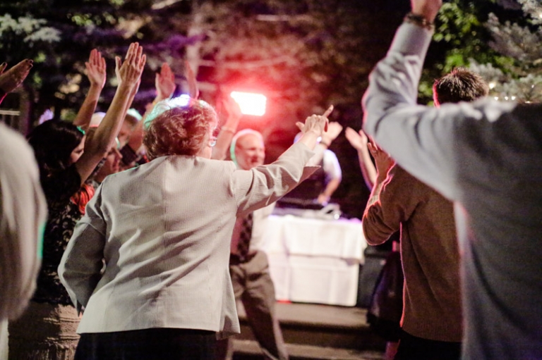 EK-Studios-Utah-Wedding-Photographers-Oqhirrh-Mnt-temple-wedding-reception-millcreek-inn066-Blog(pp_w768_h511)
