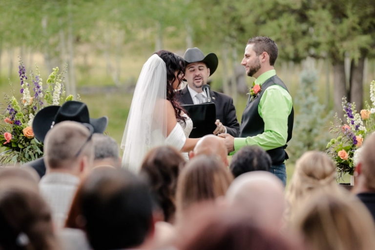 EK-Studios-Utah-Wedding-Photographers-Red-Cliff-Ranch-Wedding-Utah016-Blog(pp_w768_h511)