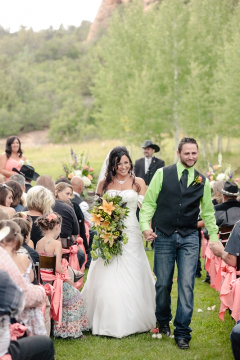 EK-Studios-Utah-Wedding-Photographers-Red-Cliff-Ranch-Wedding-Utah021-Blog(pp_w480_h720)