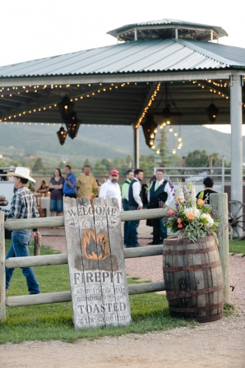 EK-Studios-Utah-Wedding-Photographers-Red-Cliff-Ranch-Wedding-Utah063-Blog(pp_w480_h720)