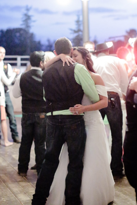 EK-Studios-Utah-Wedding-Photographers-Red-Cliff-Ranch-Wedding-Utah075-Blog(pp_w480_h720)