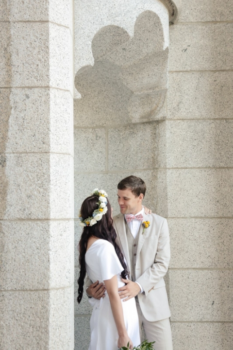 EK-Studios-Utah-Wedding-Photographers-Lion-House-Garden-Ring-Ceremony-016-Blog(pp_w480_h720)