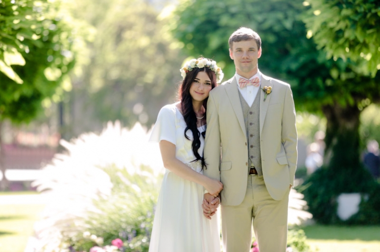 EK-Studios-Utah-Wedding-Photographers-Lion-House-Garden-Ring-Ceremony-019-Blog(pp_w768_h511)