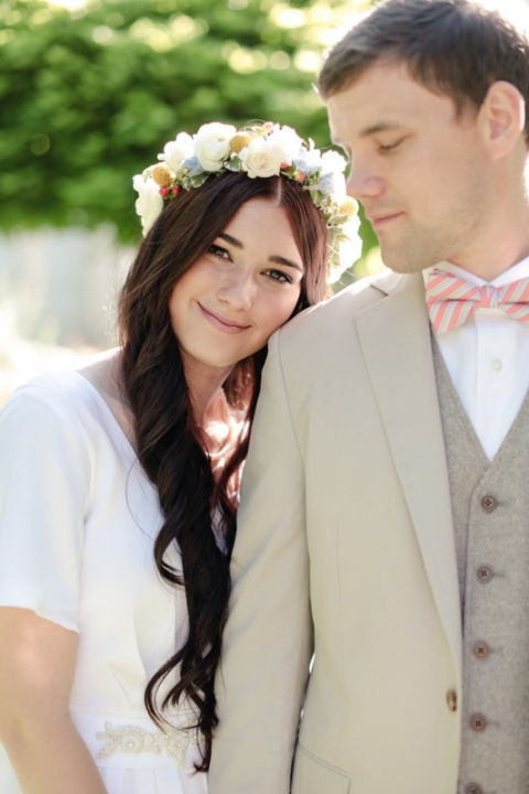 EK-Studios-Utah-Wedding-Photographers-Lion-House-Garden-Ring-Ceremony-021-Blog(pp_w480_h720)