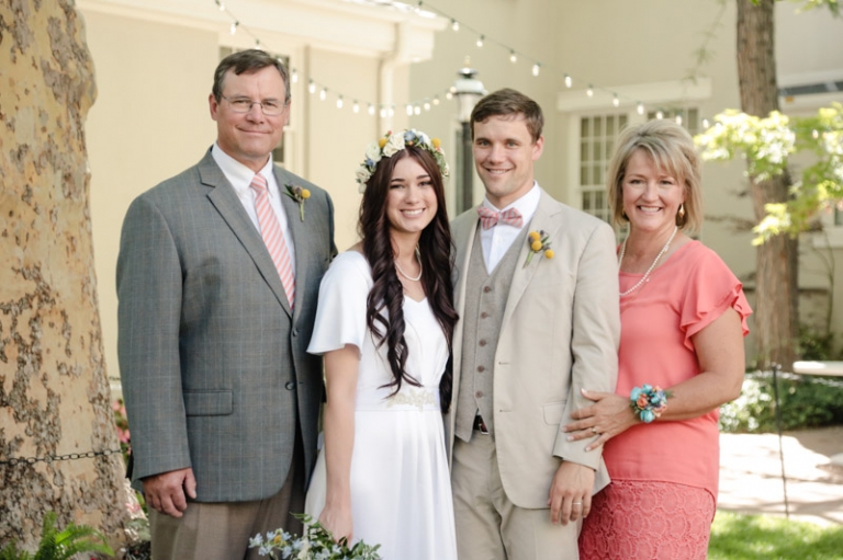 EK-Studios-Utah-Wedding-Photographers-Lion-House-Garden-Ring-Ceremony-047-Blog(pp_w768_h511)
