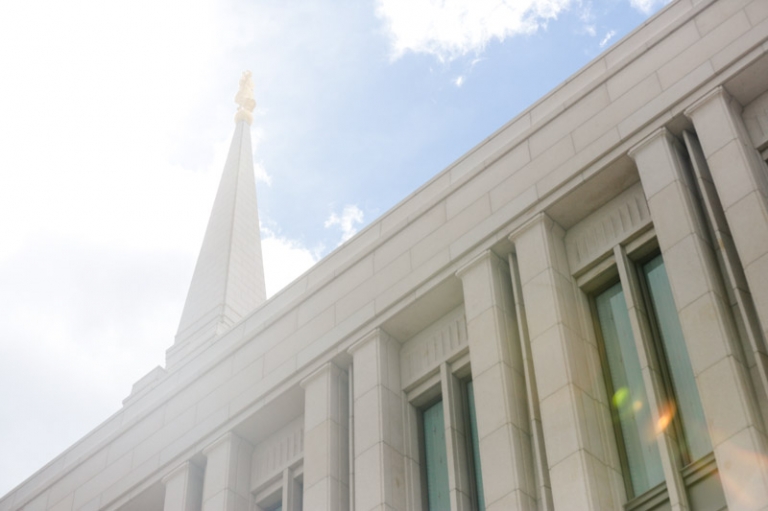EK-Studios-Utah-Wedding-Photographers-Oqhirrh-Mountain-Temple-Wedding001-Blog(pp_w768_h511)
