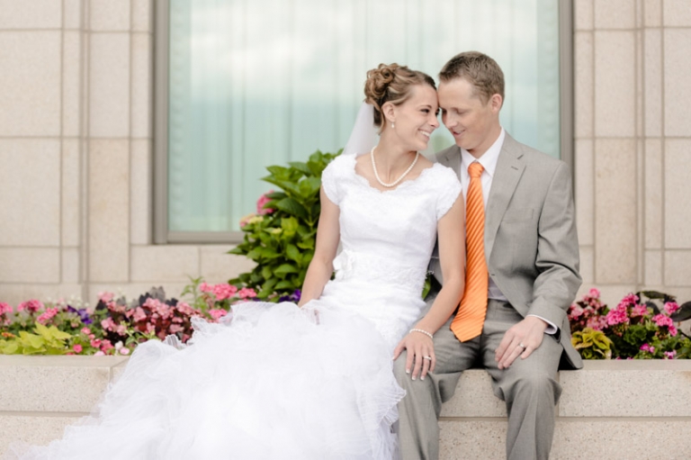 EK-Studios-Utah-Wedding-Photographers-Oqhirrh-Mountain-Temple-Wedding015-Blog(pp_w768_h511)