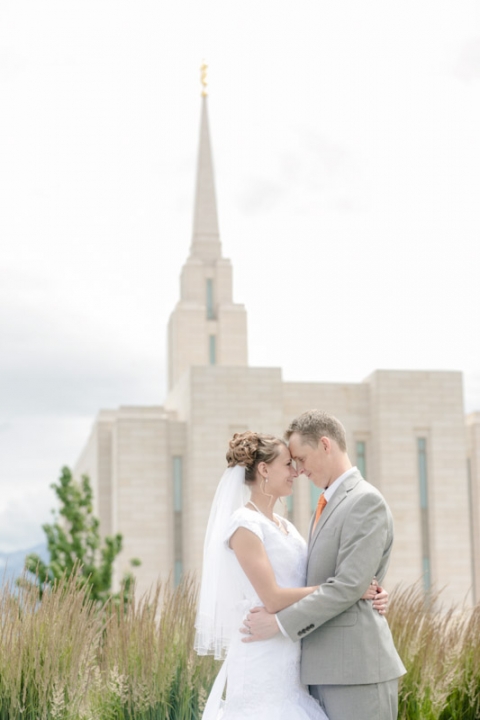 EK-Studios-Utah-Wedding-Photographers-Oqhirrh-Mountain-Temple-Wedding018-Blog(pp_w480_h720)