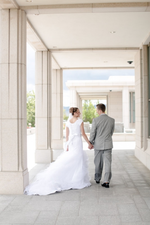 EK-Studios-Utah-Wedding-Photographers-Oqhirrh-Mountain-Temple-Wedding022-Blog(pp_w480_h720)